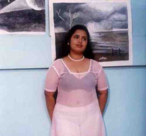 Bra Size Of Fat Indian Aunties ~ Actress Sexy Photos Movie Stills