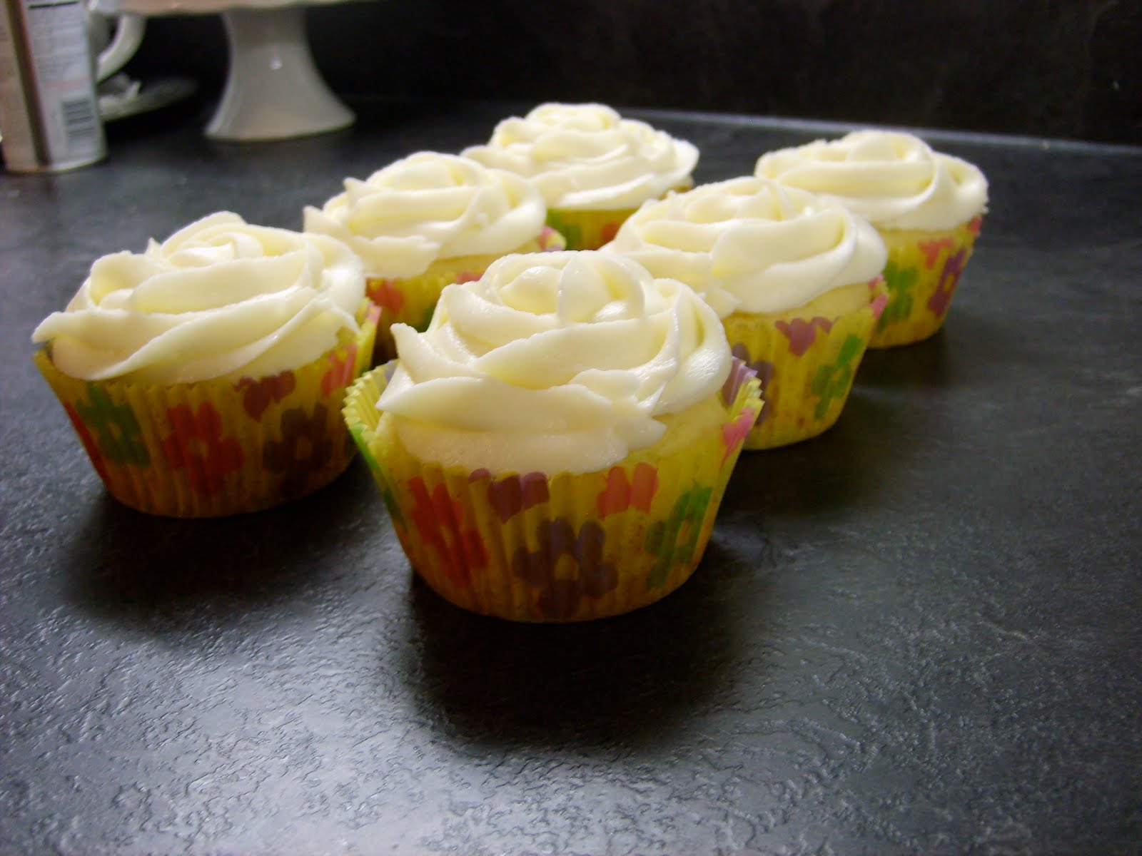 Cupcakes galore! Dolce Amore Cupcakes