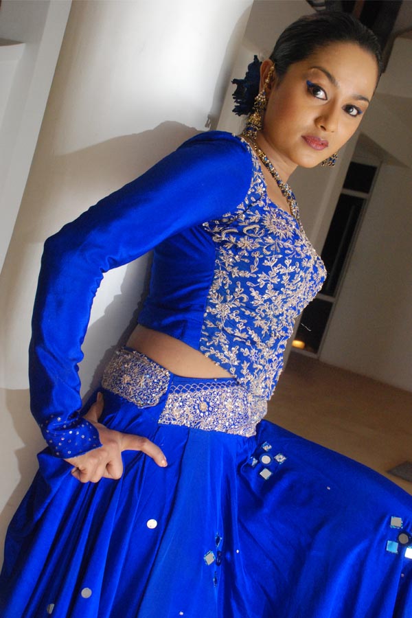 Nilanthi Dias - Popular Sri Lankan Actress & Dancer