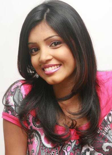 Sexy Lankan Actress Uthpala Madhushani Gunathilake Photos