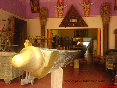 chundan valloms the kerala type timber boats used in the famous kuttanadu boat race in alapuzha for sale in an antiques shop in the old mattancherry jew street of india cochin kerala