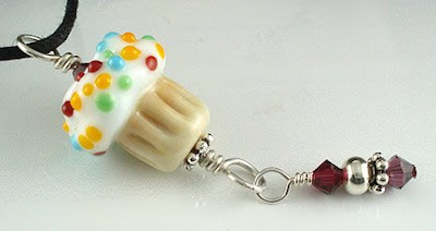 Cupcake necklace