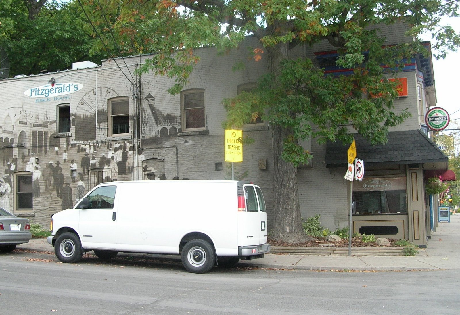 [Fitzgerald's++Public+House.JPG]