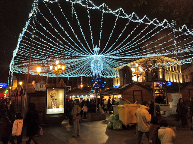Mercadillo de Navidad en la Plaza de Jacinto Benavente
