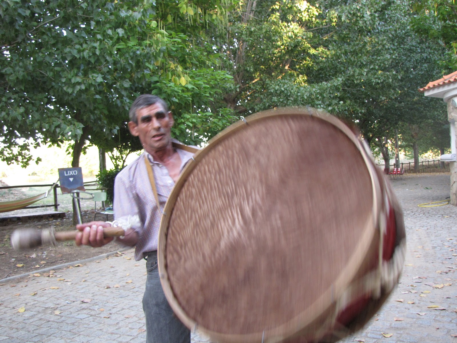 Rua do Jardim 7  Comunidades Portuguesas no Mundo eureka!...