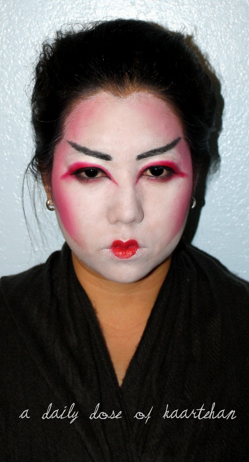 a DaiLy dOSe Of kAaRteHan HALLOWEEN LOOK GEISHA/MAIKO MAKEUP ATTEMPT