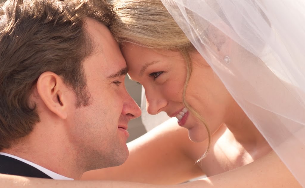 Свадьба после 30 лет. Свадебное платье для пожилой невесты. Картинка замуж после 30. Как выйти замуж в москве после 30. Старый загс чебоксары.