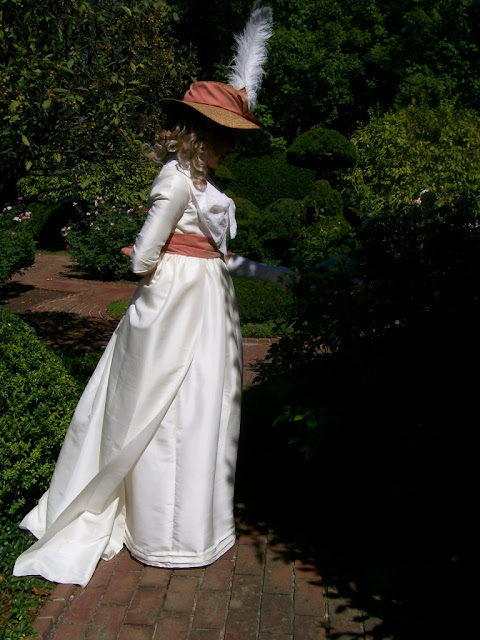 A Frolic through Time: Period Costuming and the Occasional Side Trip ...