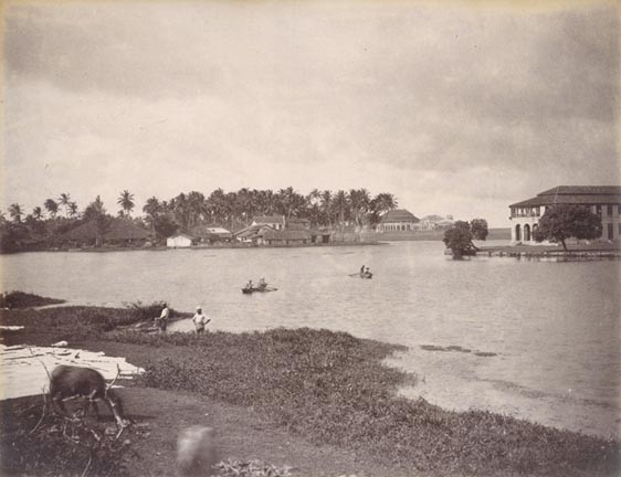 Colombo Club and Lake