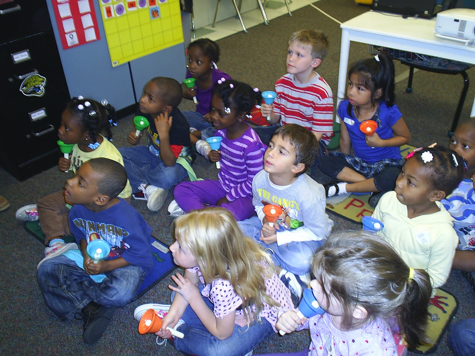 Mrs. Doiron's Kindergarten Class WE CAN PLAY HANDBELLS