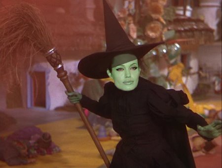 [angiewitch.jpg]