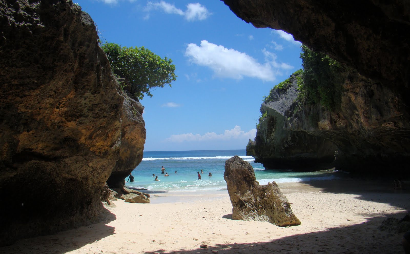 На каком пляже делать