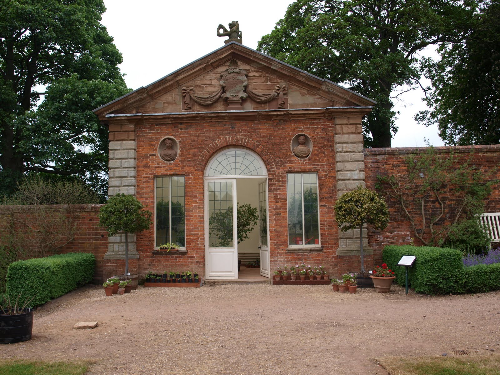 Ragged Robin's Nature Notes Stroll around Castle Bromwich Hall Gardens