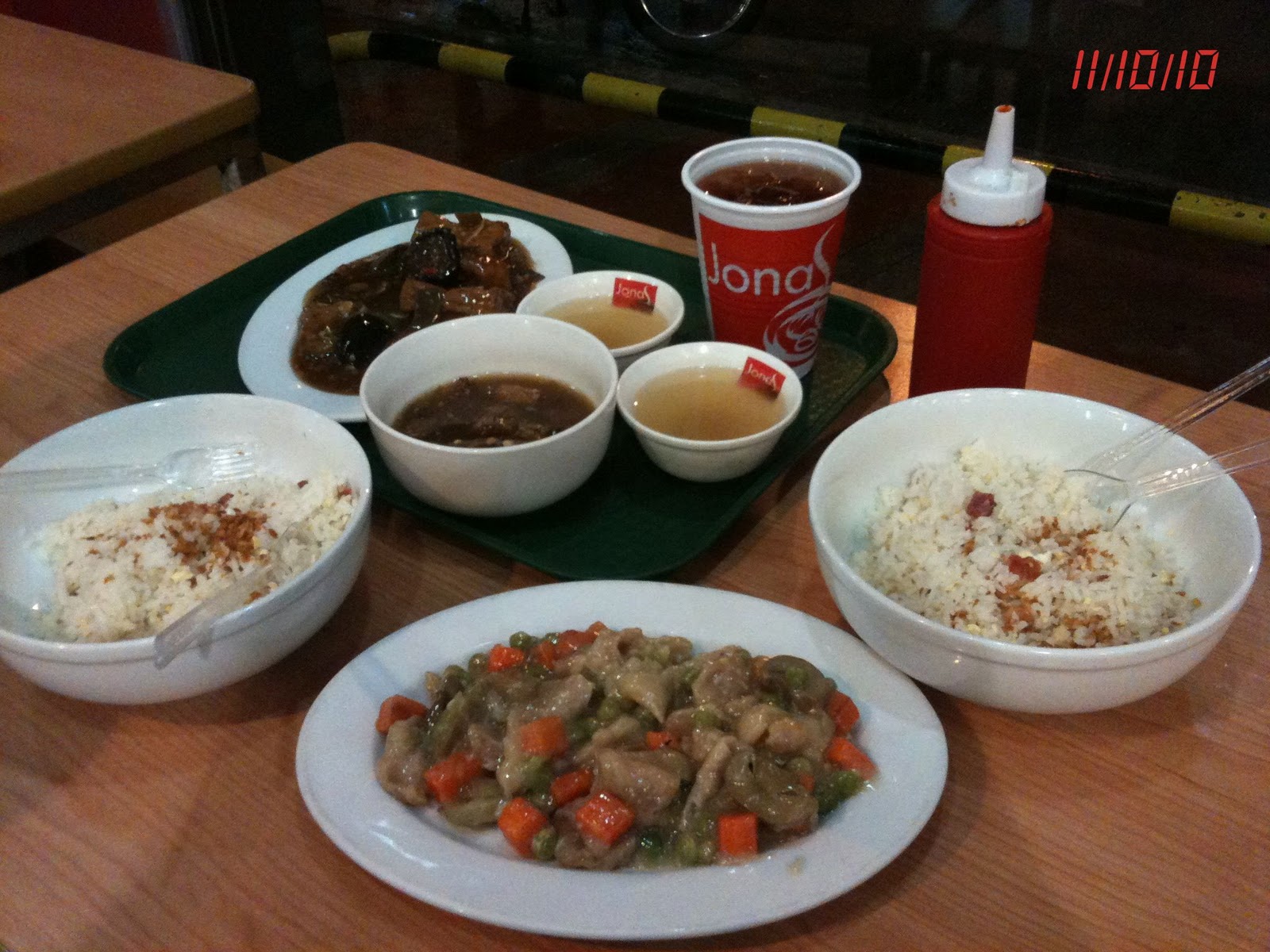 Vhiea Jonas Pares at Mayon Street