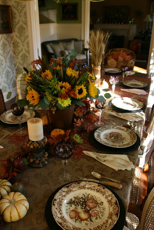 vignette design: A Traditional Thanksgiving Table