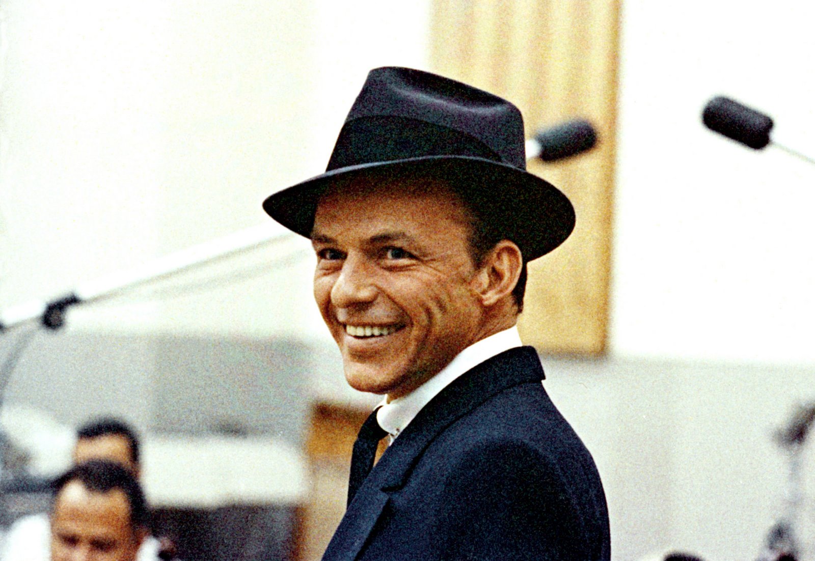 [Frank+Sinatra11.jpg]