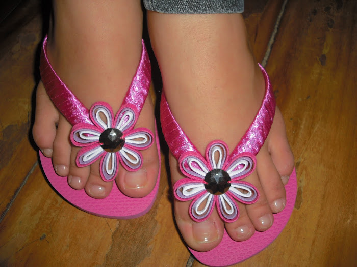 Chinelo da Carol!