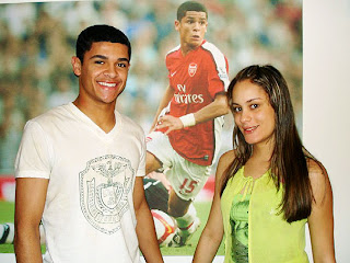 denilson%20with%20girlfriend.jpg