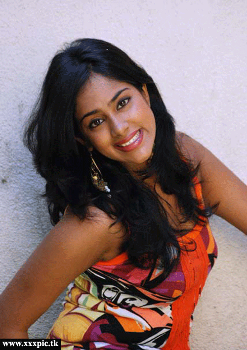 [Kishani_Alanki_Perera_16.gif]