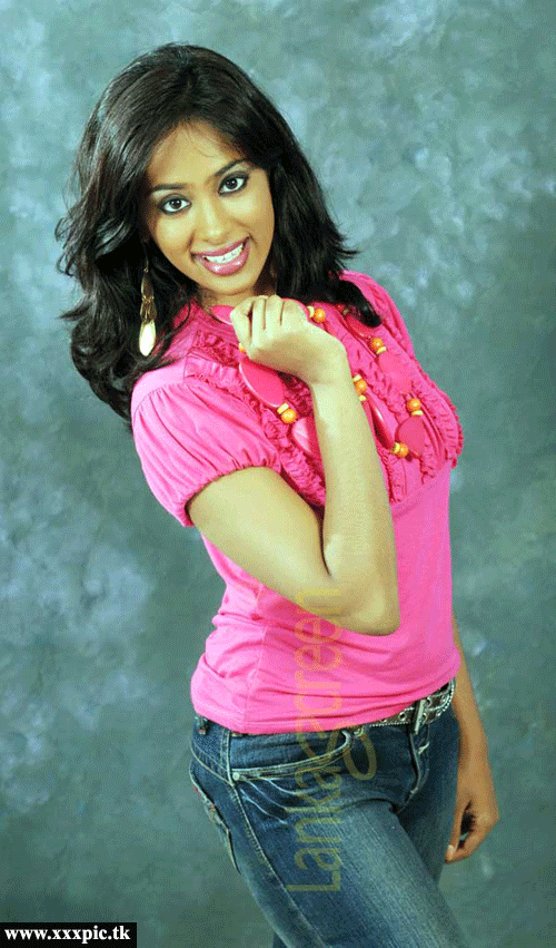 [Kishani_Alanki_Perera_19.gif]