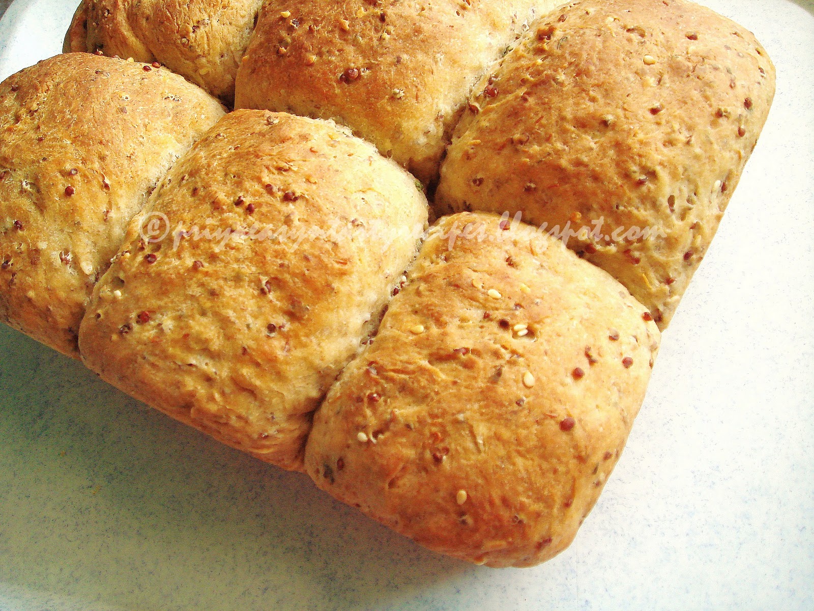 Priya's Versatile Recipes Sesame & Quinoa Dinner Rolls