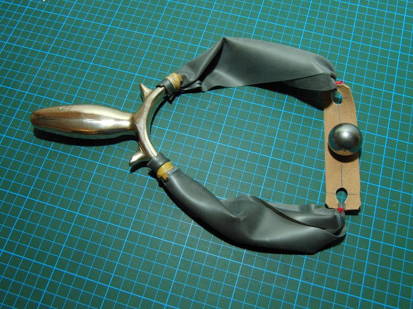 The Slingshot Channel Hand Howitzer 30mm steel shooter