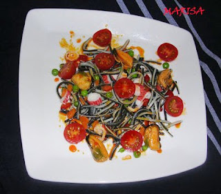 Receta de Ensalada de angulas y mejillones en escabeche Receta de Ensalada de angulas y mejillones en escabeche