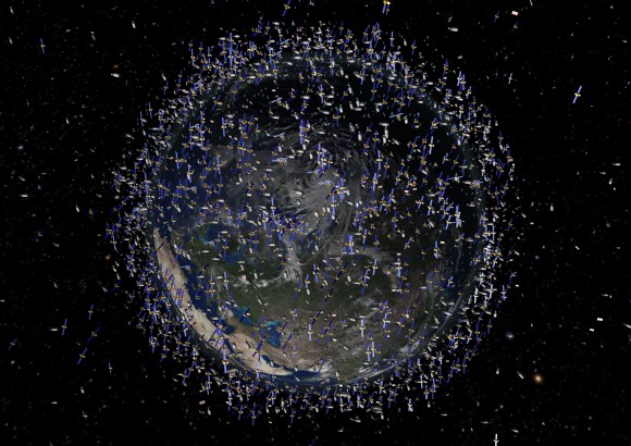 [space-debris-3-polar-orbit-580x410.jpg]