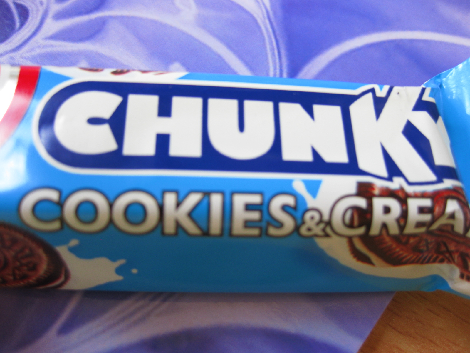 livingthings Kit kat, chunky cookies and cream