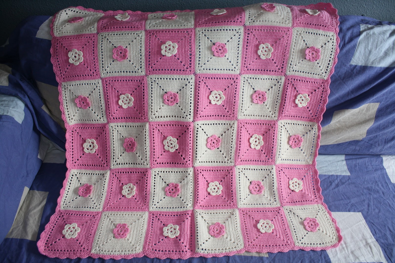 EL RINCON DE MERY: COLCHA A CROCHET