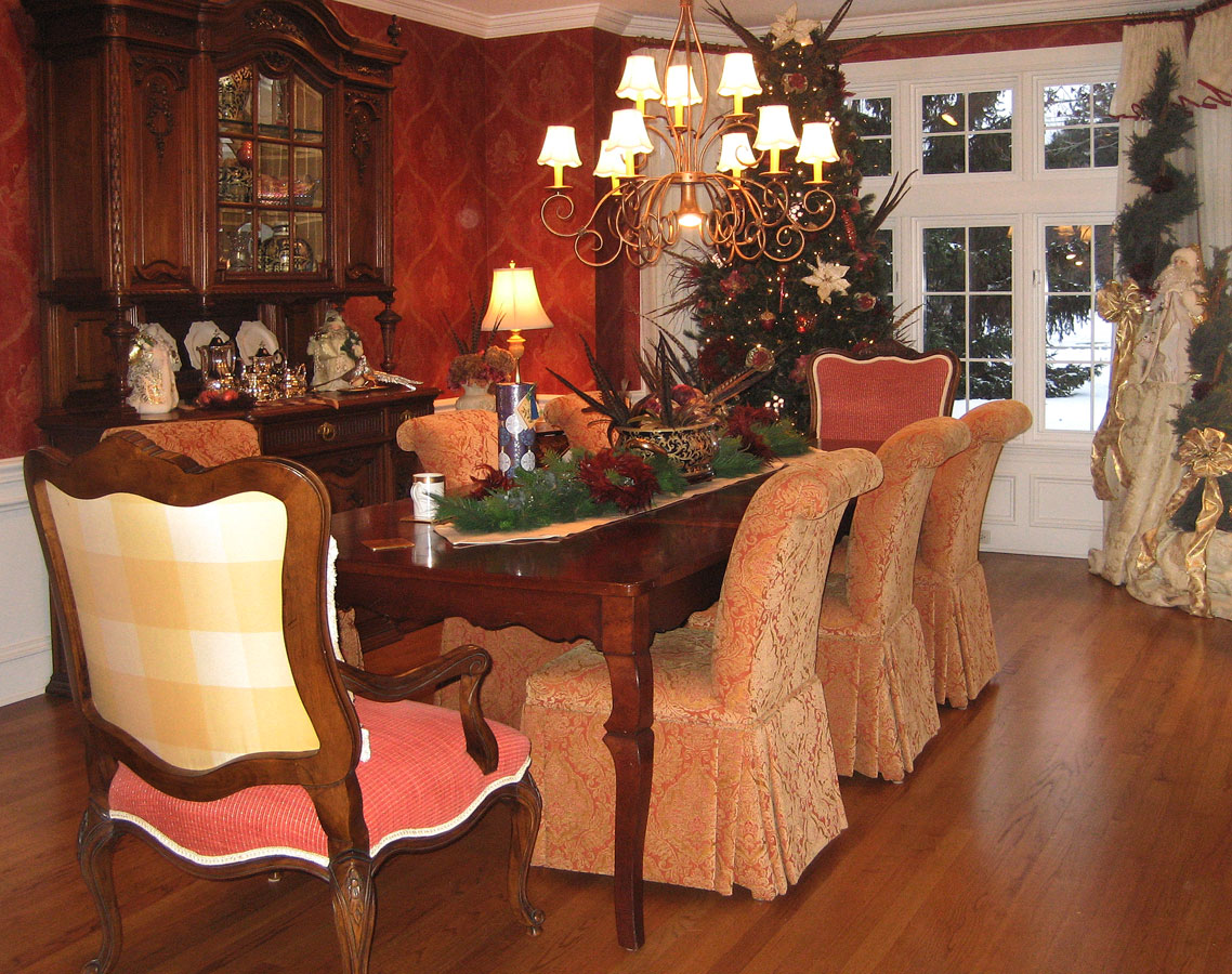 [53DiningRoom.jpg]