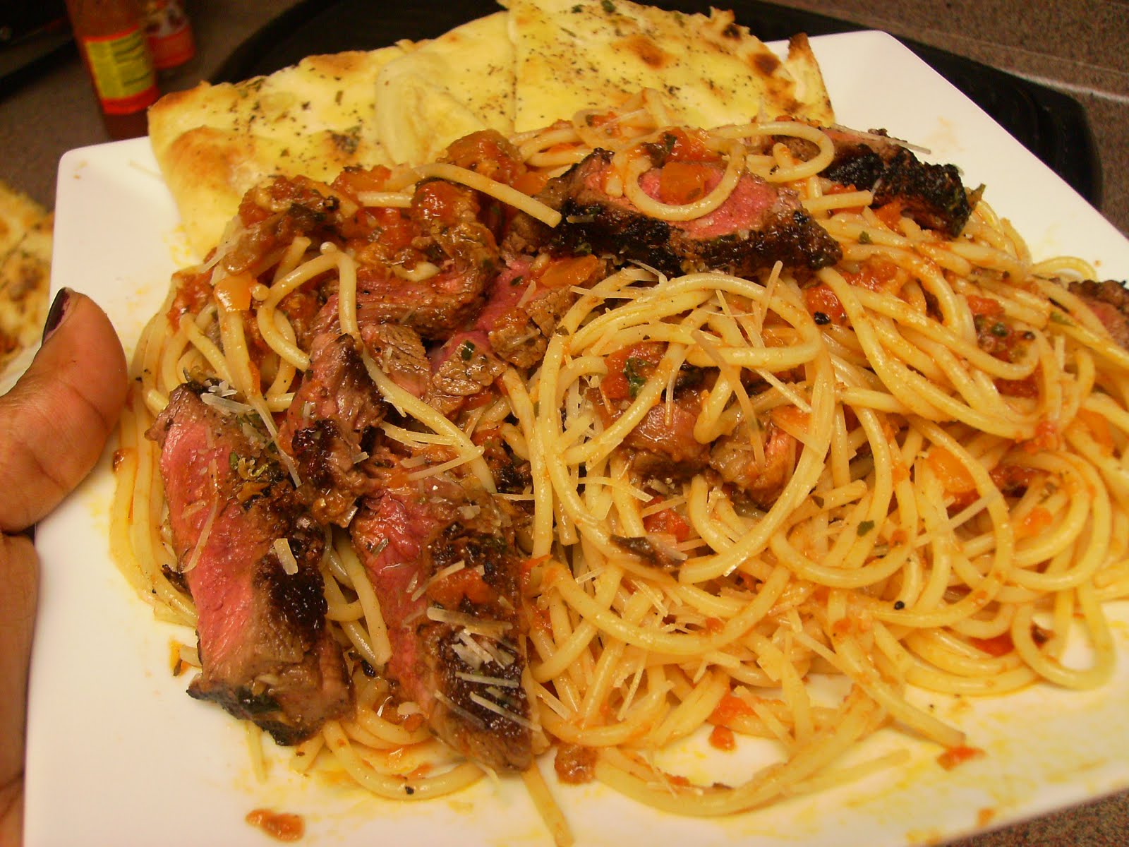 Le' Chateau Amethyst Beef Tenderloin Spaghetti w/ FlatBread