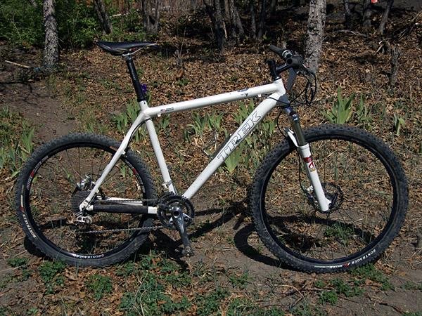 [Travis_Browns_Trek_69er_HT_full_view.jpg]