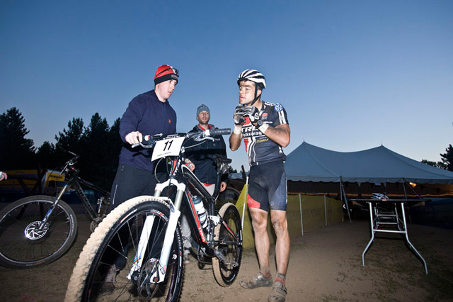 [bike-hand-off.jpg]
