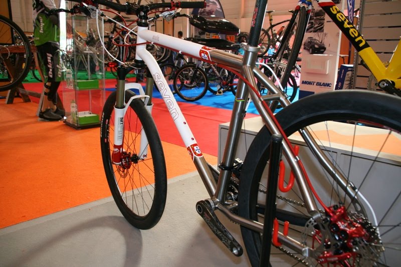 [seven+sola+tuga.JPG]