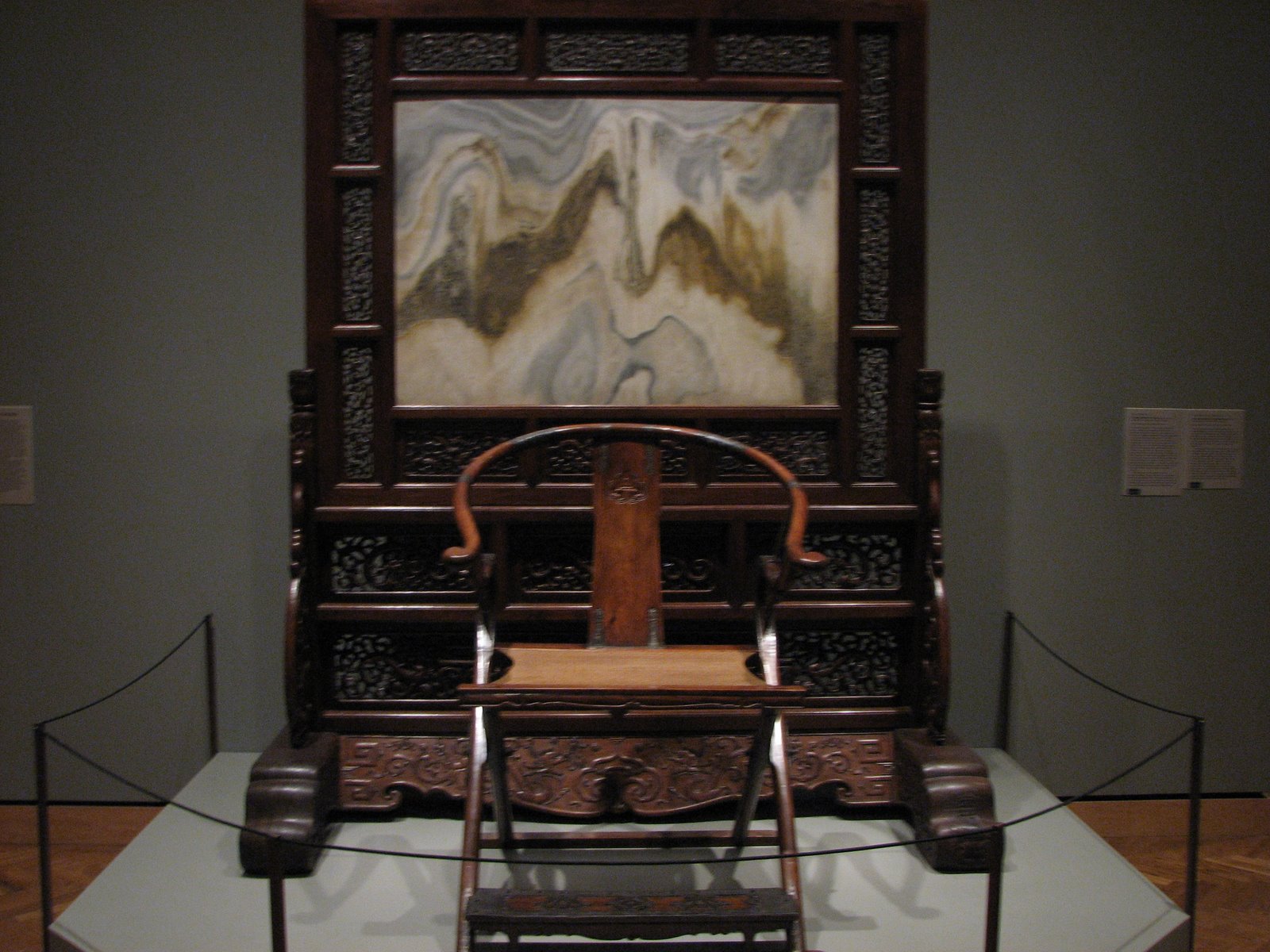 [China+Exhibit-Chair.jpg]