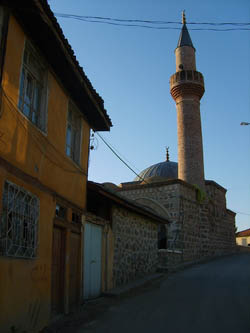 alaca-minare-camii.jpg