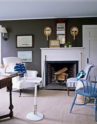 living room with brown walls Benjamin Moore HC-67 Clinton Brown