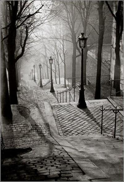 [staircase+in+fog.jpg]