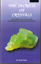 Tambah Pengetahuan Anda Dengan Membaca Buku "The Secrets Of Cristals" ( RM50.00 + RM10.00 pos laju)
