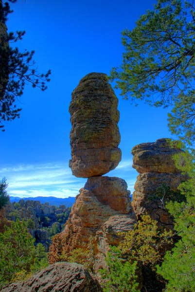 [Chiricahuas_Balancing_Rock.jpg]