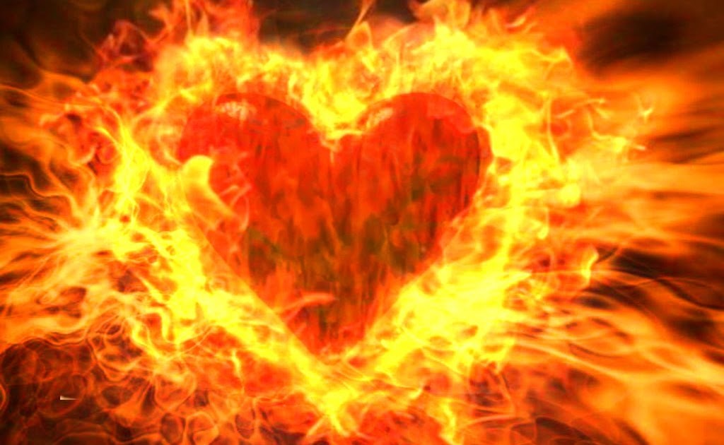 Пожары любви холидей. Огромное Пылающее сердце. Огненное сердце. Сердечко из огня. Большое пламенное сердце.