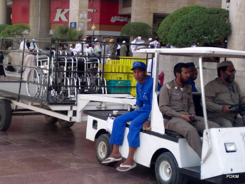PENGALAMAN DI KOTA MAKKAH " Buggy Trolley wheel Chair.."