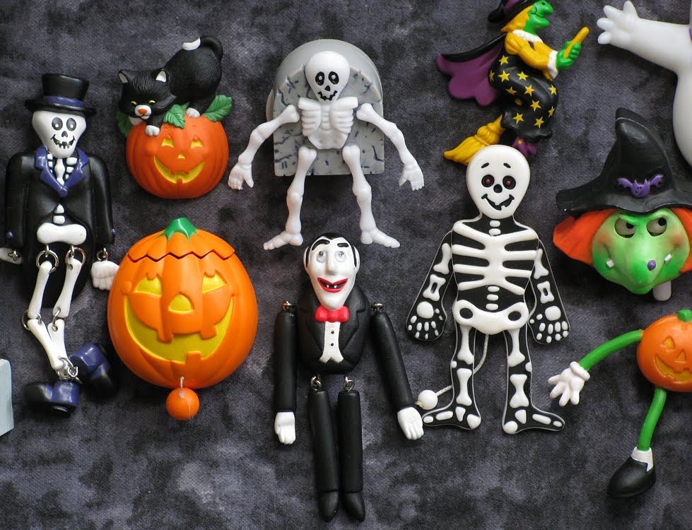 ALLHALLOWSGHOST Hallmark Halloween ornaments/pins/hangers,vintage