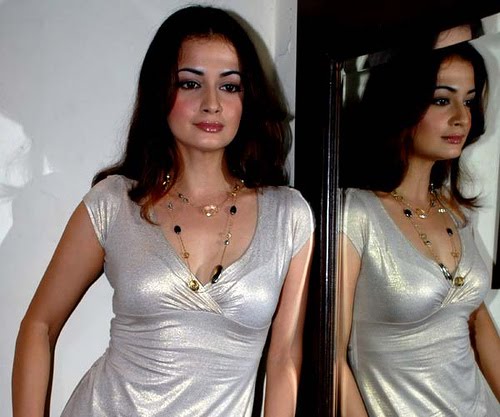 Actress Latest Hot Photos Diya Mirza Hot
