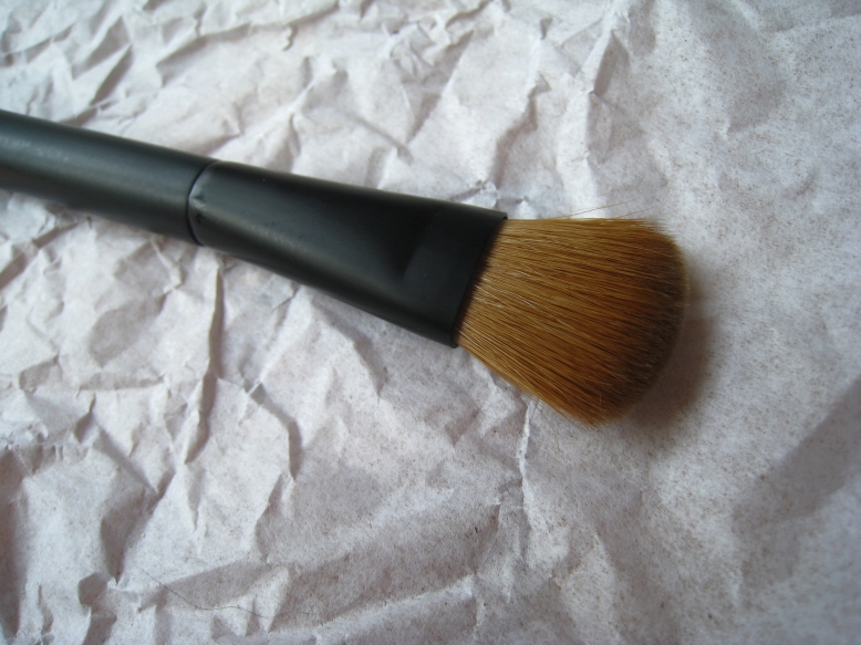 armani blender brush