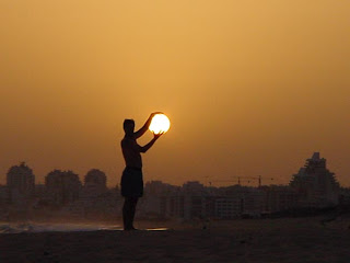 amazing_sun_hands.jpg