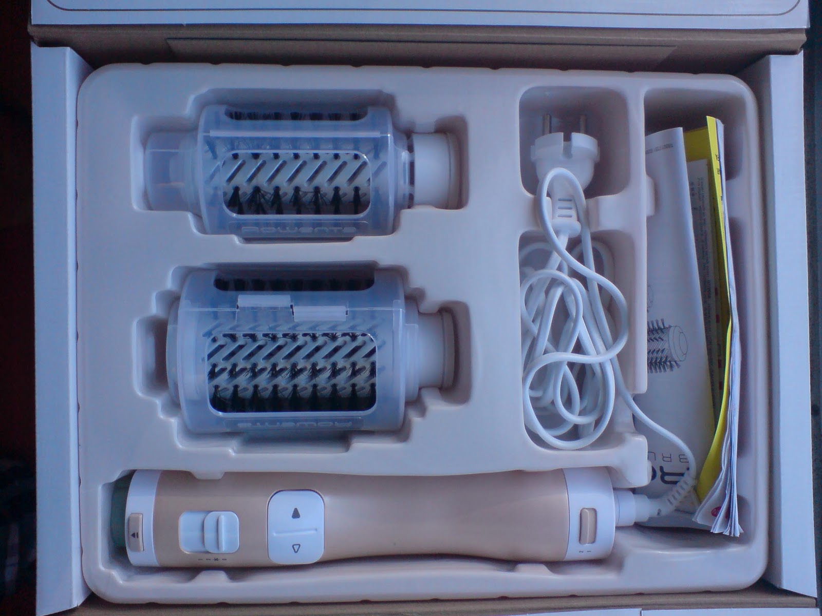 Candice Beauty: Rowenta Brush Activ 1000 *Review*