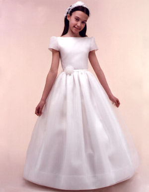 fashions: Vestidos de Primera Comunión para niñas
