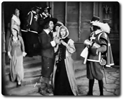 fotograma la máscara de hierro (1929) The iron mask film